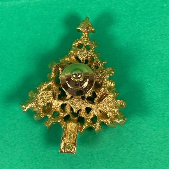 Vtg Christmas Tree Brooch jeweled Holiday Pin very sparkly gold ball design. - Picture 4 of 6